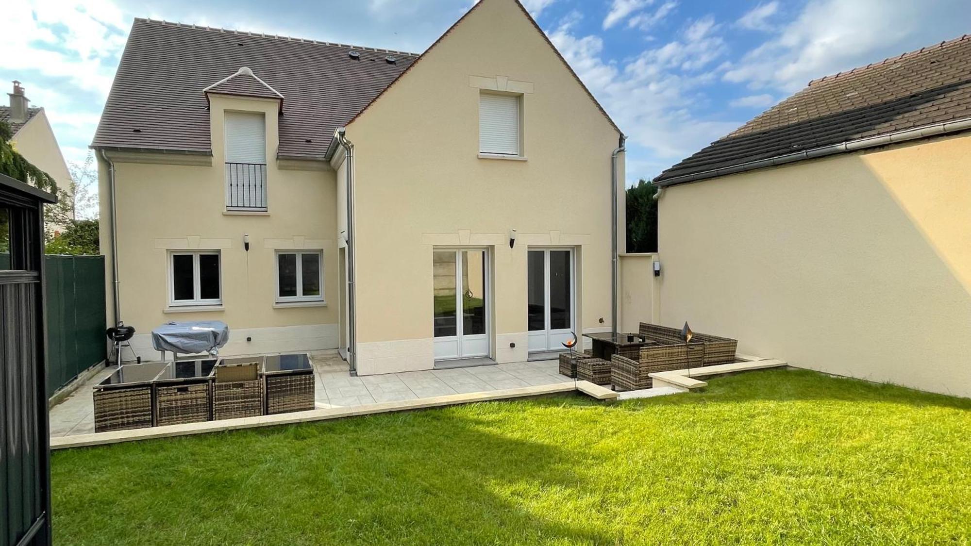 Chambre Songe Dans Maison Au Calme Compiegne Luaran gambar